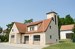 250px-Feuerwehrgebäude_in_A-2276_Katzelsdorf